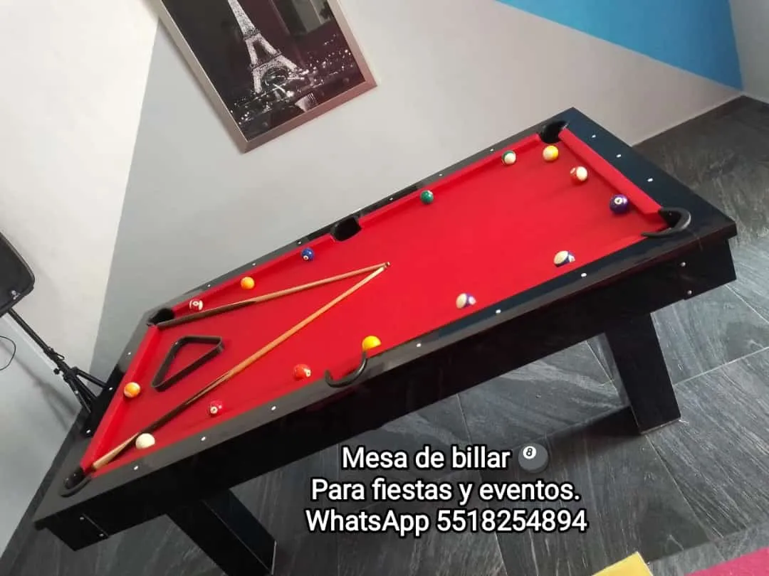 Mesa de billar para eventos: Mesa billar roja bolas tacos